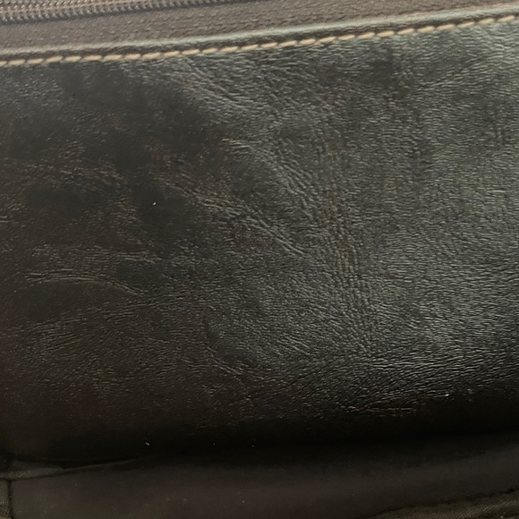 Elegant Brown Crossbody Bag - Picture 14 of 14